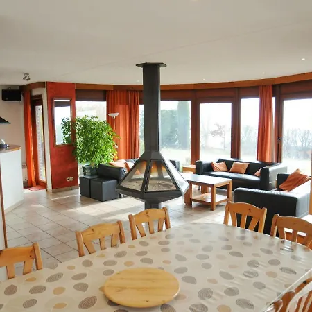 Family In Stunning Setting, With Outdoor Swimming Pool And Large Garden Feriehus Somme-Leuze